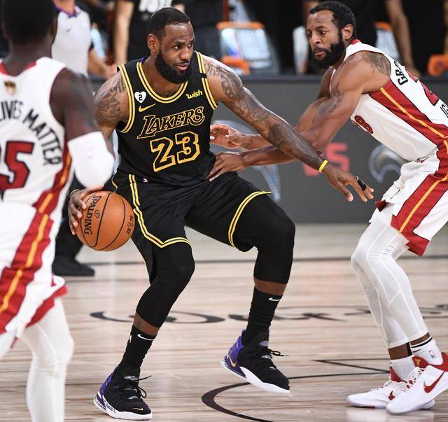 开云体育官网包含逆转之夜！热火最后时刻连续得分取胜，语言产品相关已经.的词条