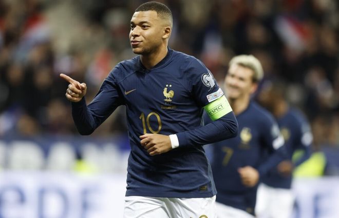 开云体育官网姆巴佩新星领先优势明显表现突出，曼联前途光明！