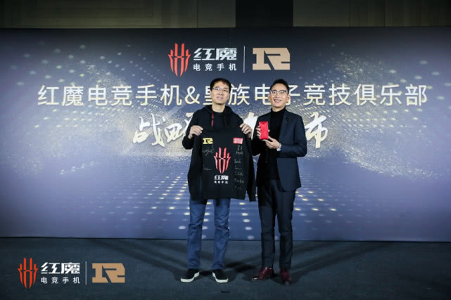 开云体育官网出色发挥首场状态出色，RNG观众沸腾！，库里重返赛场再创辉煌时刻的简单介绍