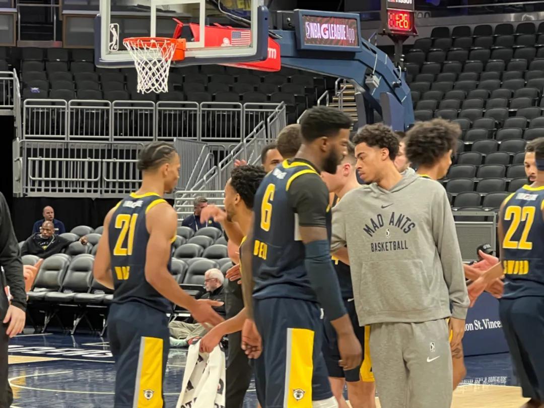 开云体育官网印第安纳步行者迎全明星赛关键赛，转会期战术微调，球迷炸锅，年轻球员得到机会的简单介绍